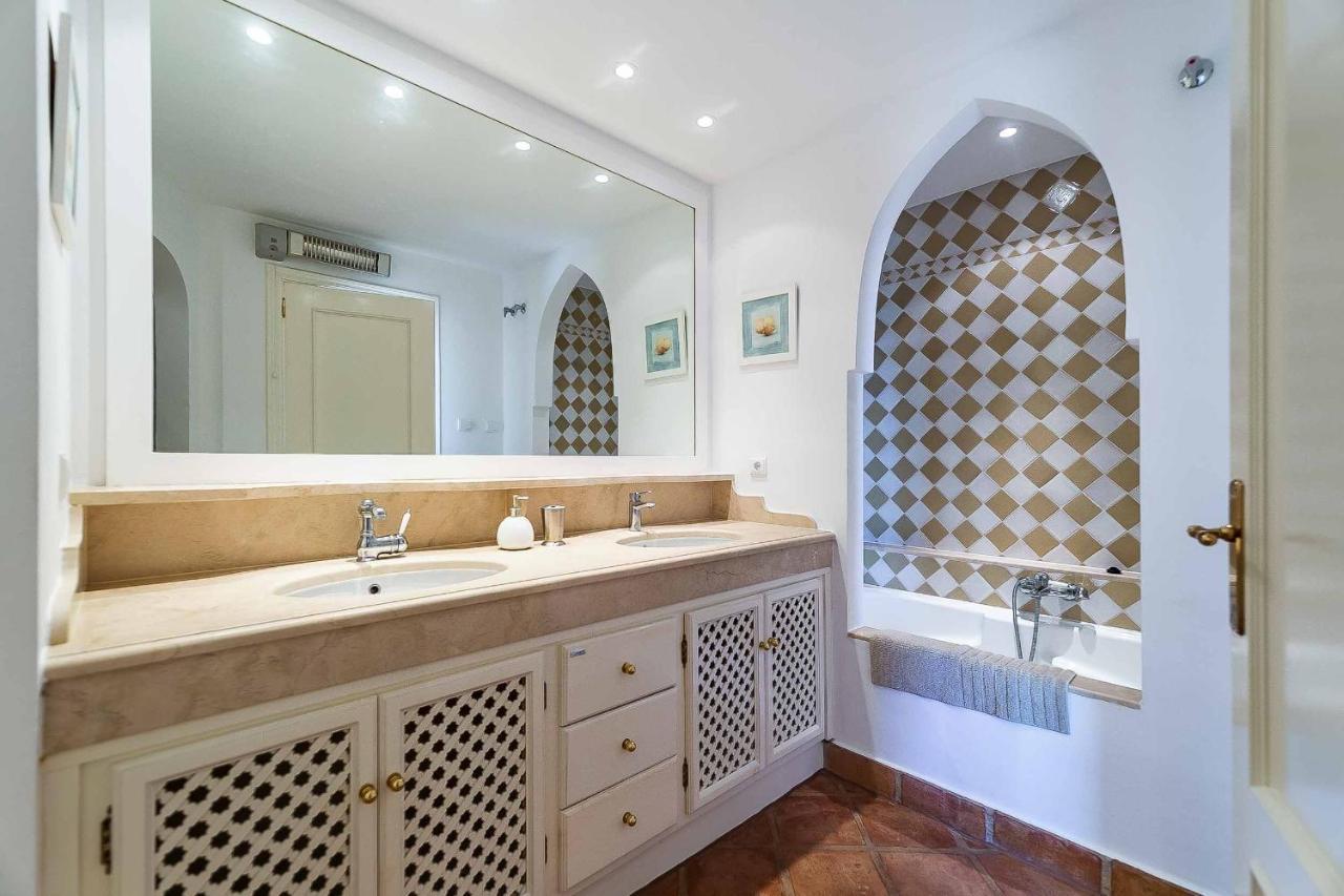 Sur Suites Miraflores Sitio de Calahonda المظهر الخارجي الصورة